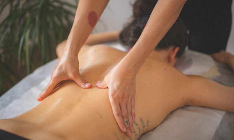 Introduction to Ayurvedic massage Abhyanga and Yoga of touch